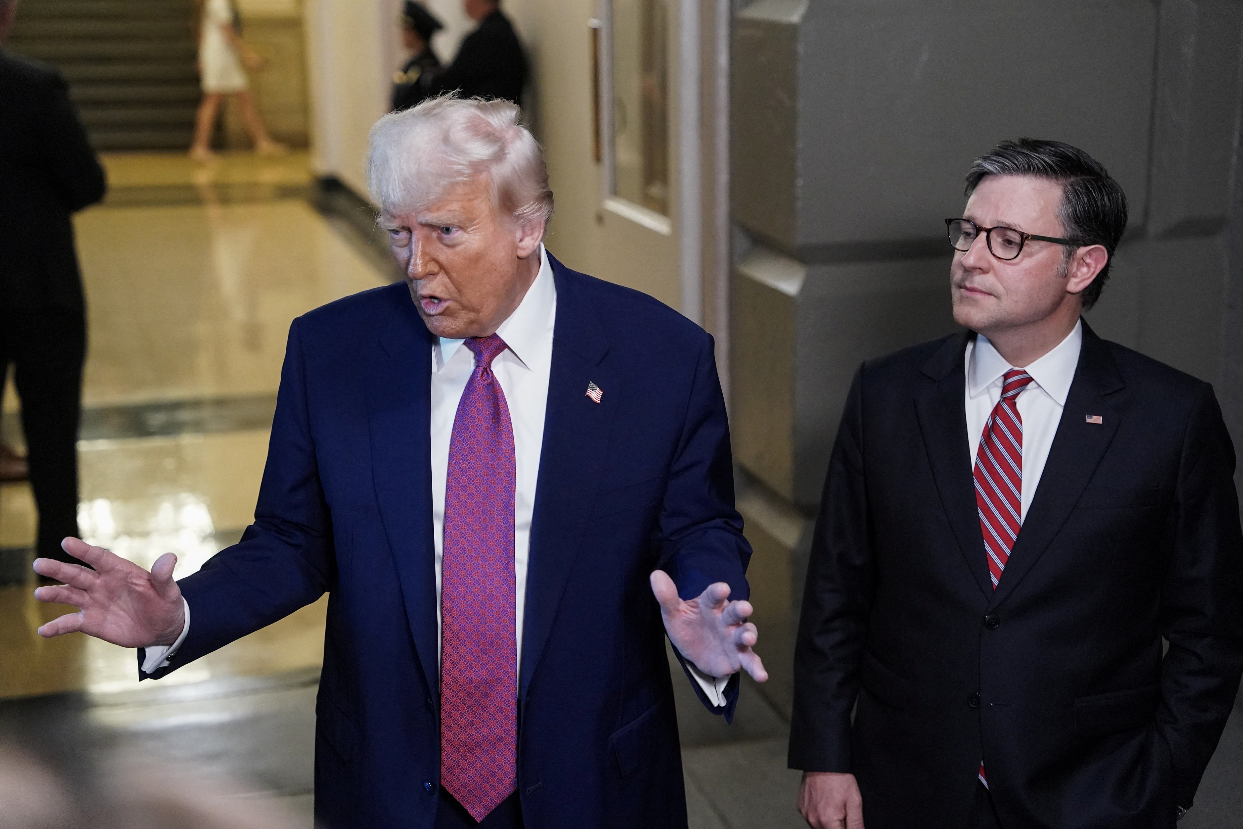 トランプ氏「対応を検討中」、ＥＵ・英の対ロシア追加制裁受け