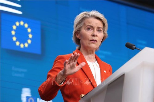 EU、研究者誘致に5億ユーロ拠出 米国からの頭脳流出に対応へ