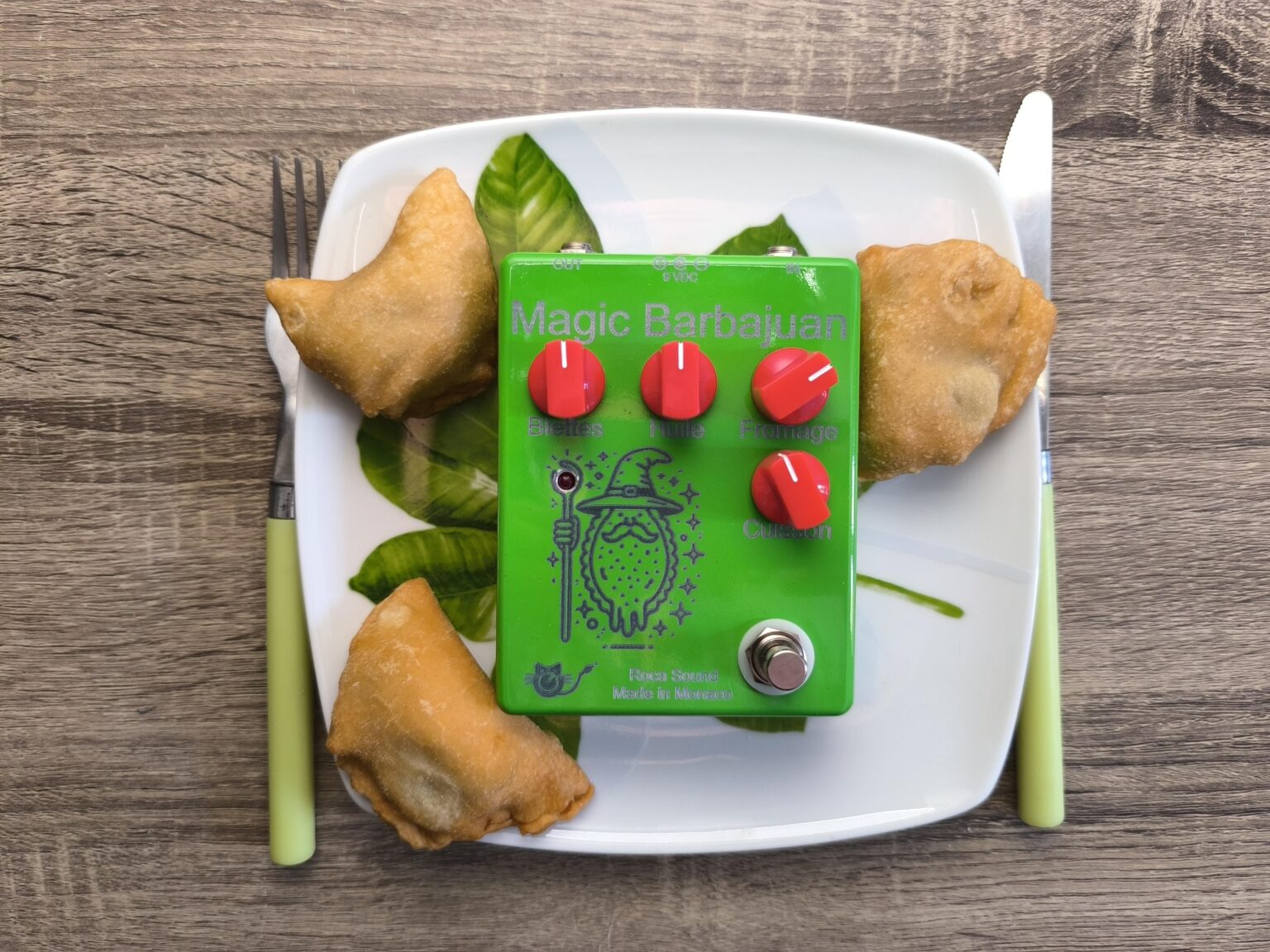 バルバジュアンギターペダルを作りました！