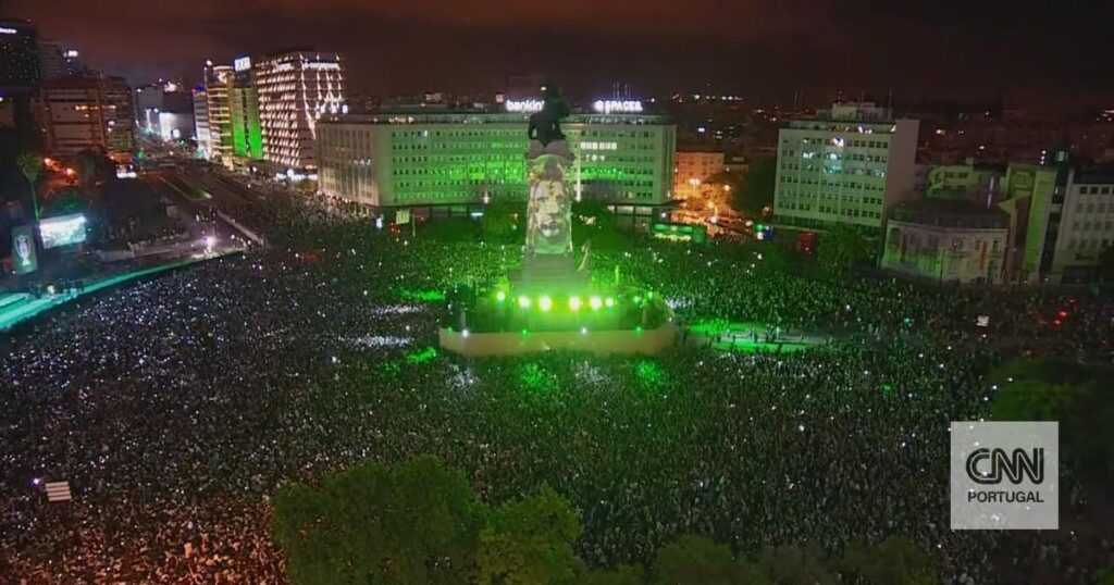 Avenida Da Liberdade Associationは、Mar爵でのタイトルのお祭りを禁止したいと考えており、Tagus Parkでの移転の請願を進めています