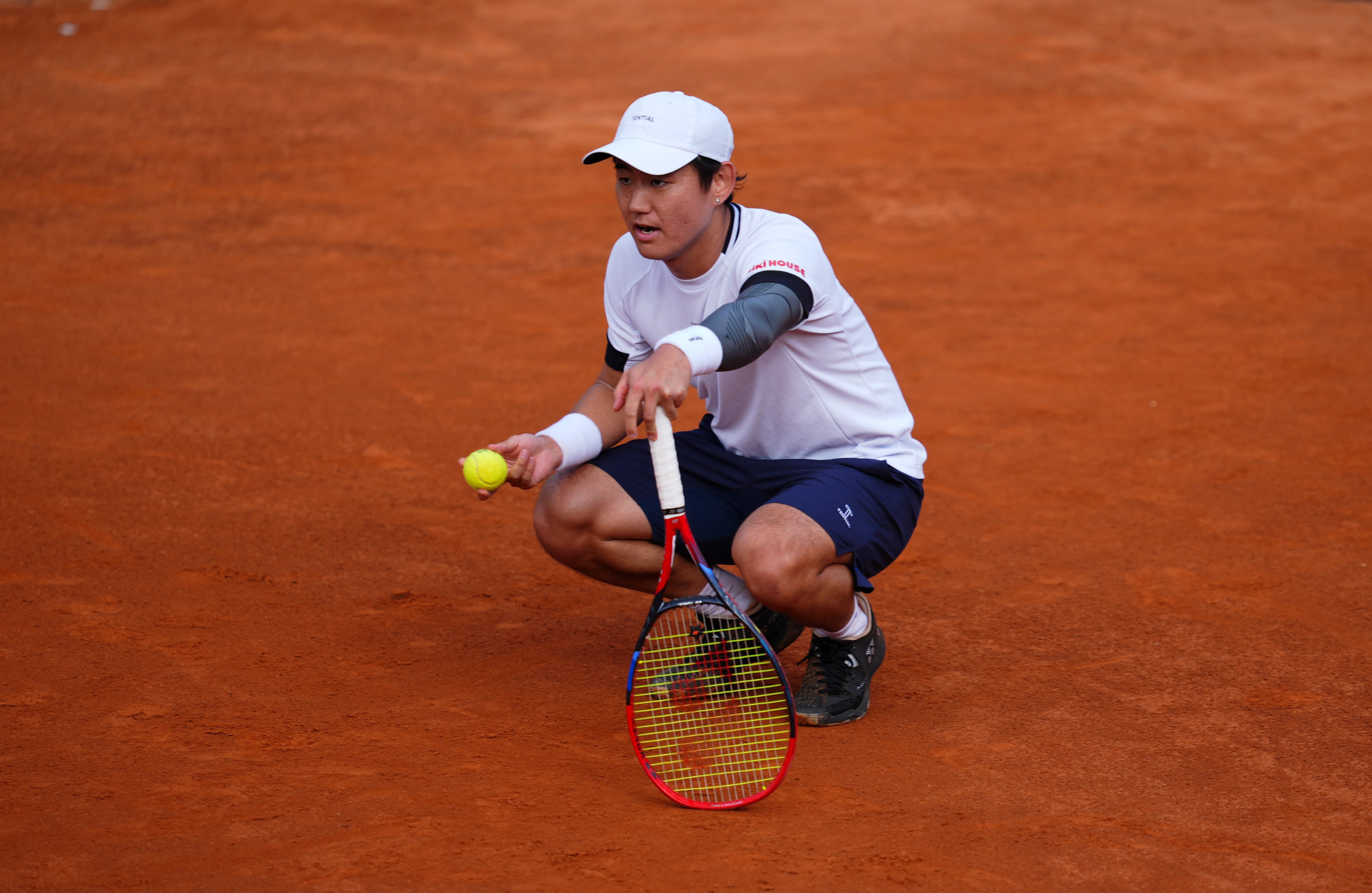 テニス=西岡、ストレート負けで初戦敗退 イタリア国際