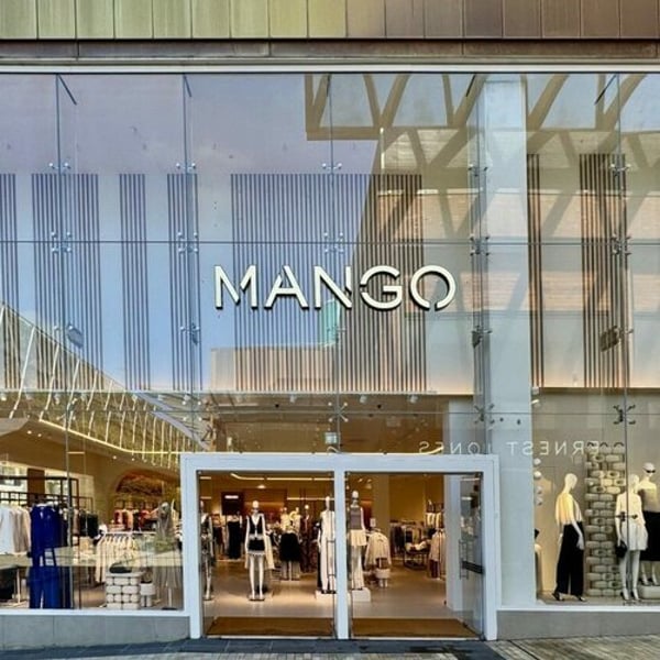 マンゴ、英国事業拡大の一環としてバークシャーに新店舗をオープン – FashionNetwork 日本 マンゴ、英国事業拡大の一環としてバークシャーに新店舗をオープン - FashionNetwork 日本