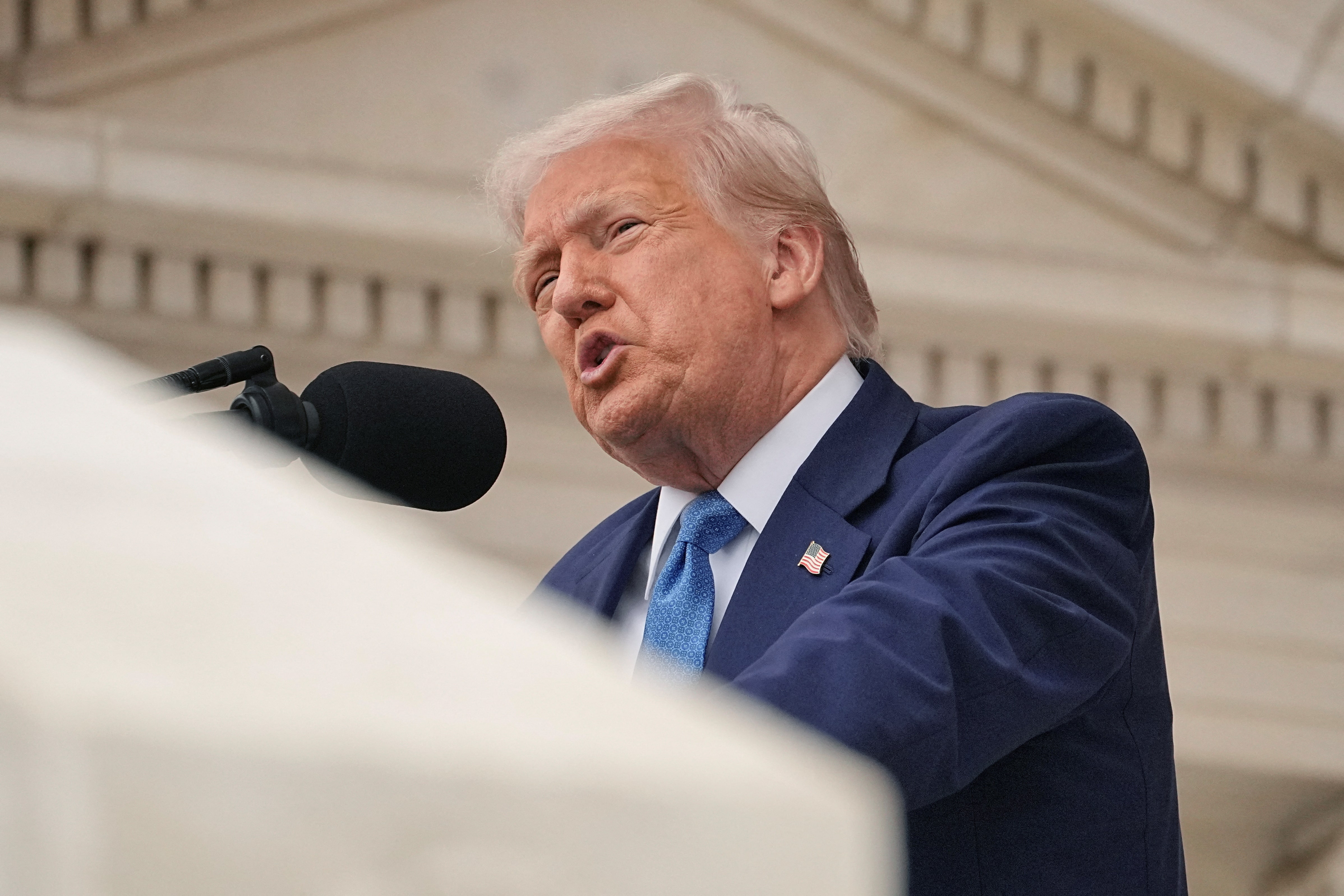 トランプ氏、ＥＵの貿易解放に期待　ディールの最終権限は自身とも