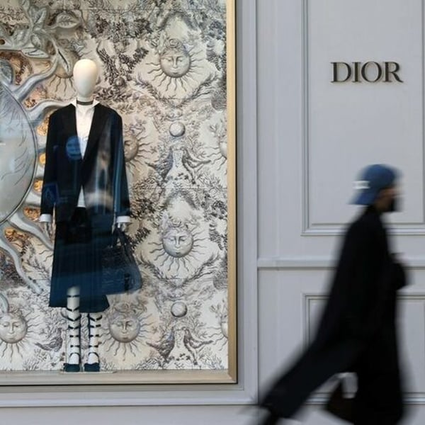 イタリアの独禁法当局、ディオールの調査を終了 労働虐待に対する200万ユーロの誓約 – FashionNetwork 日本 イタリアの独禁法当局、ディオールの調査を終了 労働虐待に対する200万ユーロの誓約 - FashionNetwork 日本