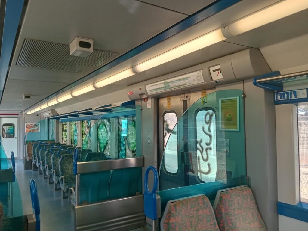 ただし、Cascais-Cais deSodréTrain