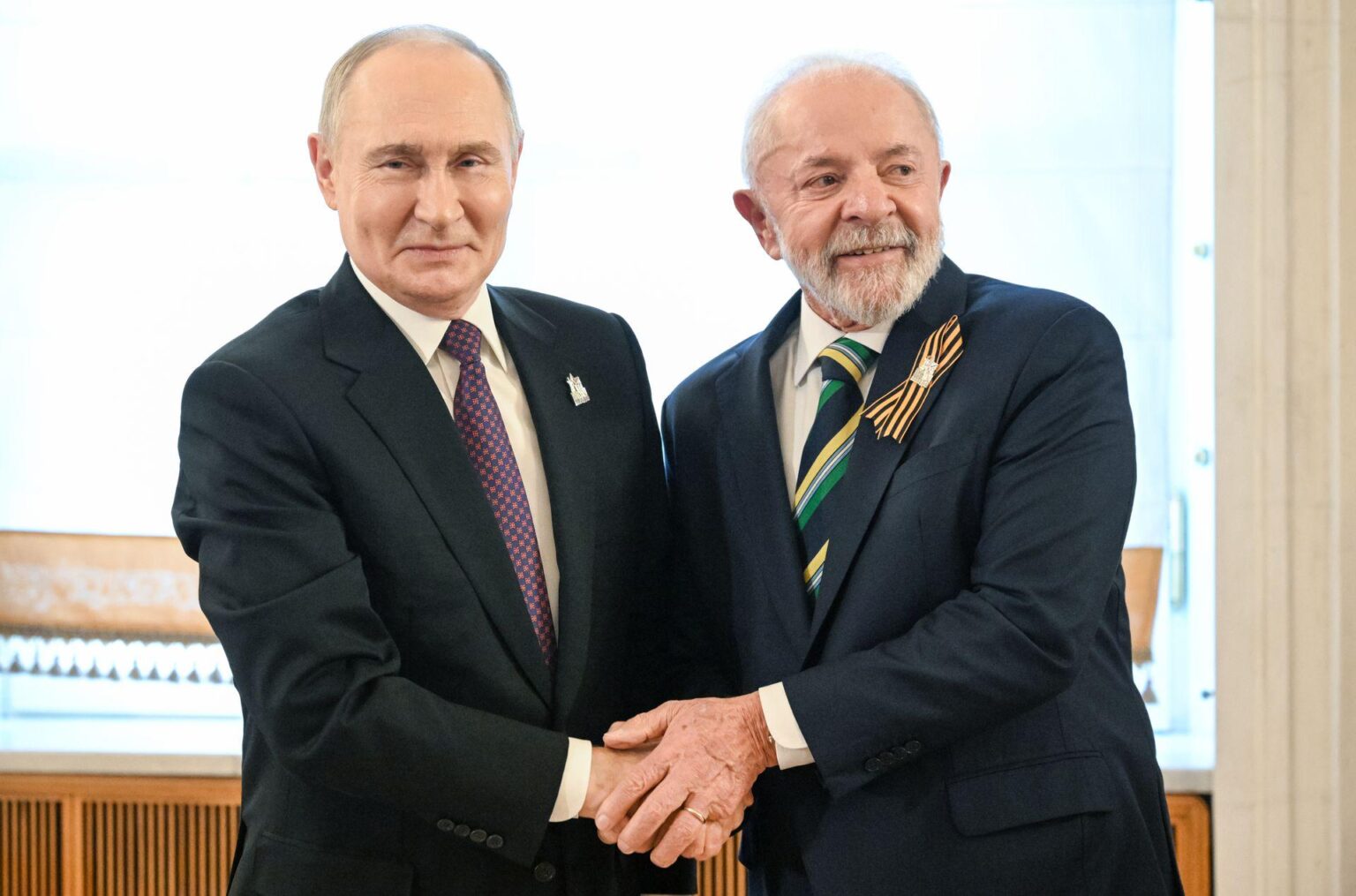 ルラ・ダ・シルバのロシアへの訪問は偽善的であり、彼が略奪したと言われているすべてを損なう