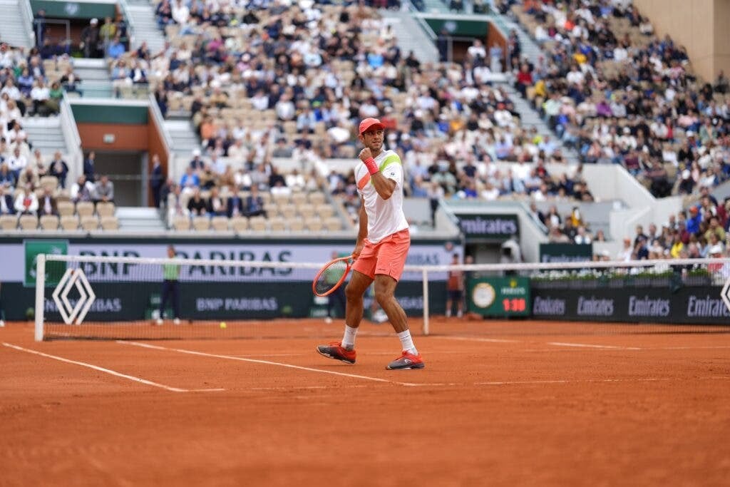 テニス、ローランド・ギャロス：ヌノ・ボルジェスは7つの世界キャスタールードを打ち負かし、第3ラウンドに進出します