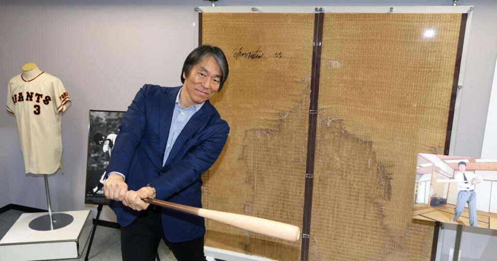 元巨人・松井秀喜氏がジャイアンツタウンスタジアムで始球式　負傷離脱の岡本について「代わりがいない選手。そういう意味でも心配」 - サンスポ