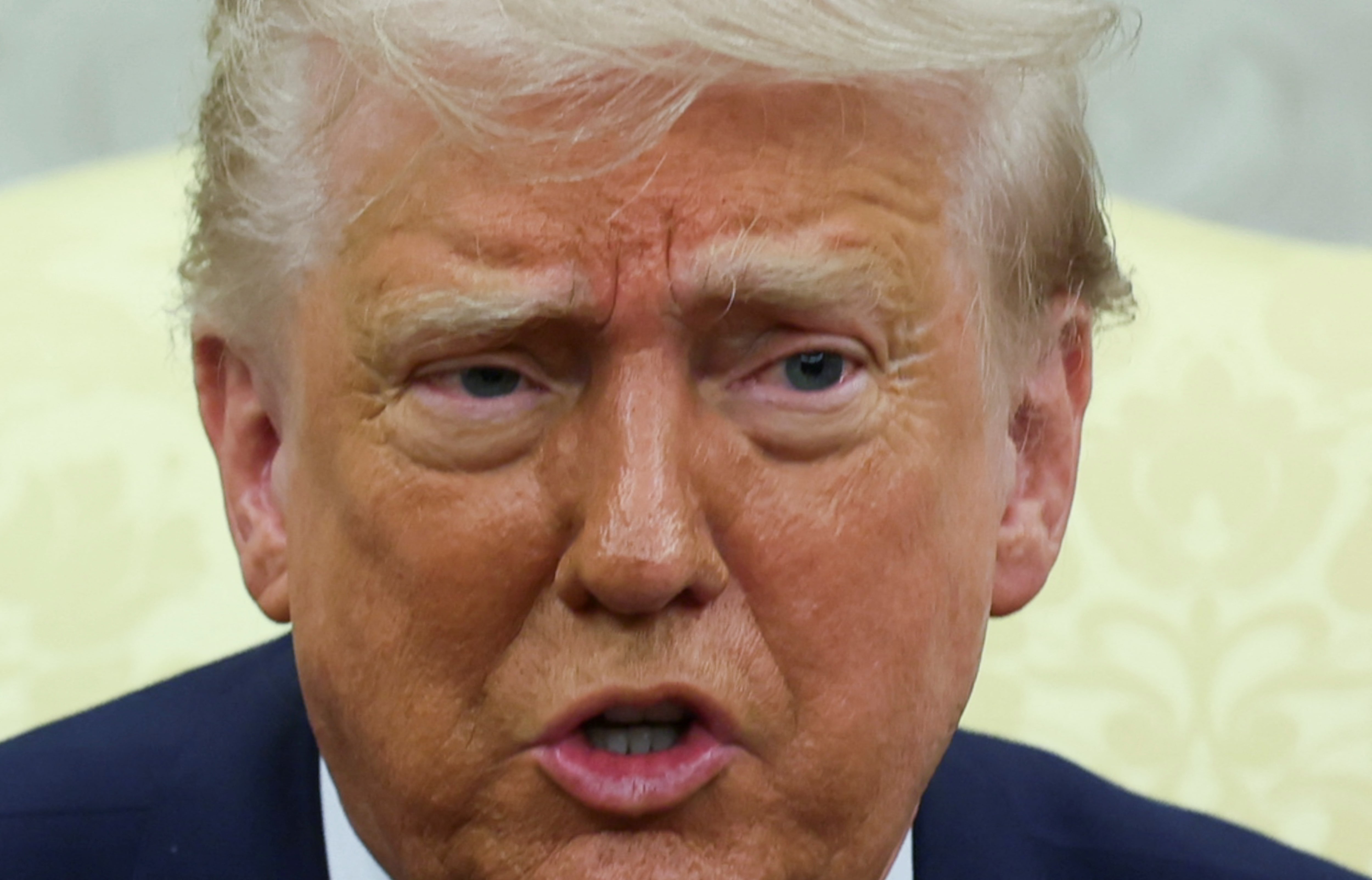 トランプ氏、ロシアとウクライナに30日間の無条件停戦を要求