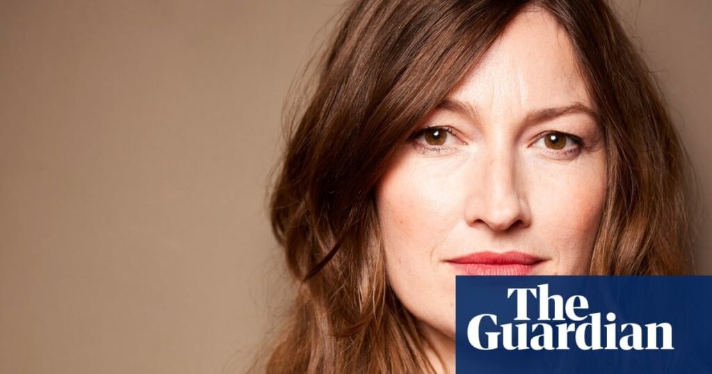 「私は今はあまり謝罪していません」：ケリー・マクドナルドは彼女の電車で10代の高さを獲得し、彼女の40代で彼女の歩みを打つ