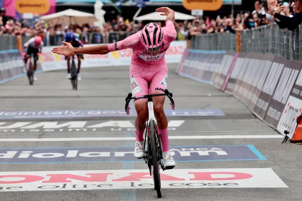 マリアローザのデルトロが終盤アタック　カラパスら退けジロ初勝利 - ジロ・デ・イタリア2025第17ステージ | cyclowired