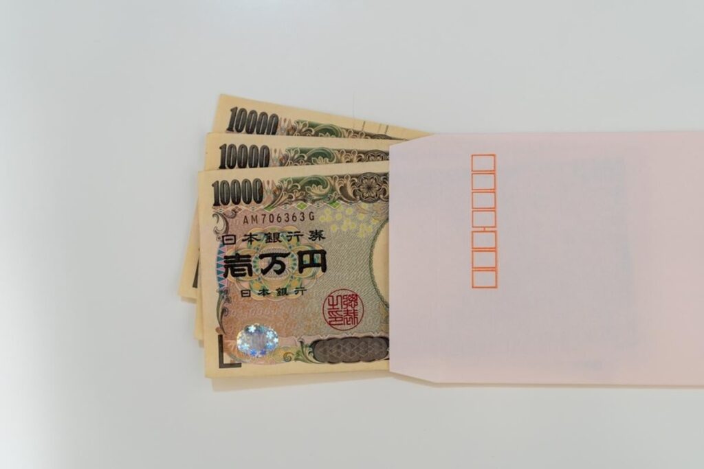全国民に現金給付!? 喜びの声が上がる一方で「効率が悪い」との声も…いったいなぜ？