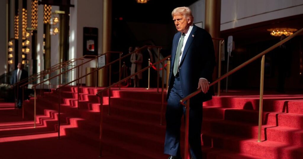 ケネディセンターをボイコットするトランプのお気に入りのミュージカルのキャスト。大統領のお気に入りのミュージカルの1つのキャストメンバーは、ケネディセンターで彼のために演奏することを拒否しています。