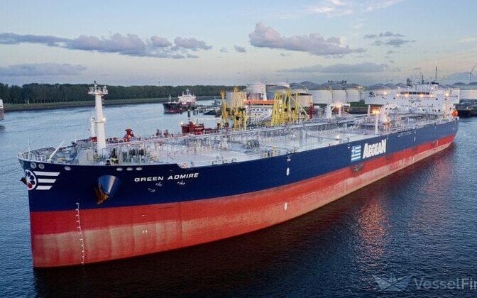 ロシアが石油タンカーのグリーンを逮捕し、シラマー港を離れる