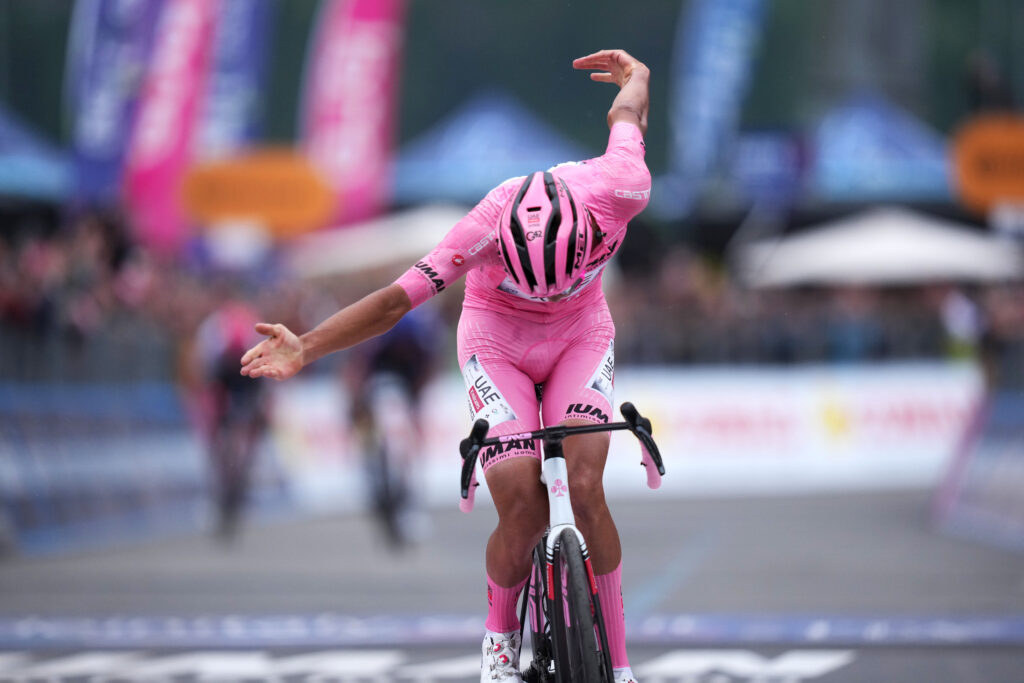 【ジロ・デ・イタリア】マリアローザのデルトロがグランツール初優勝 - PRESSPORTS