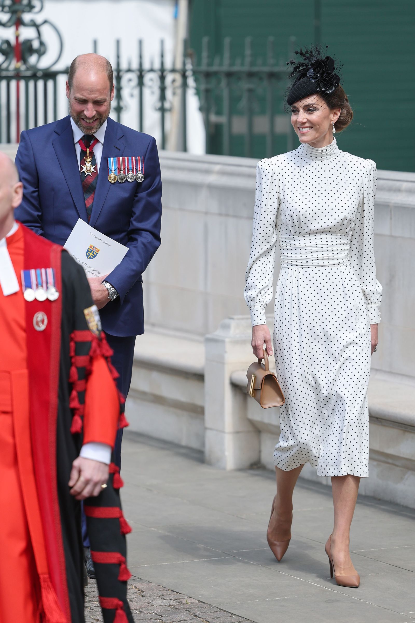 ウィリアム皇太子、キャサリン妃Prince William Prince of Wales and Catherine Princess of Wales smile as they depart the Thanksgiving...