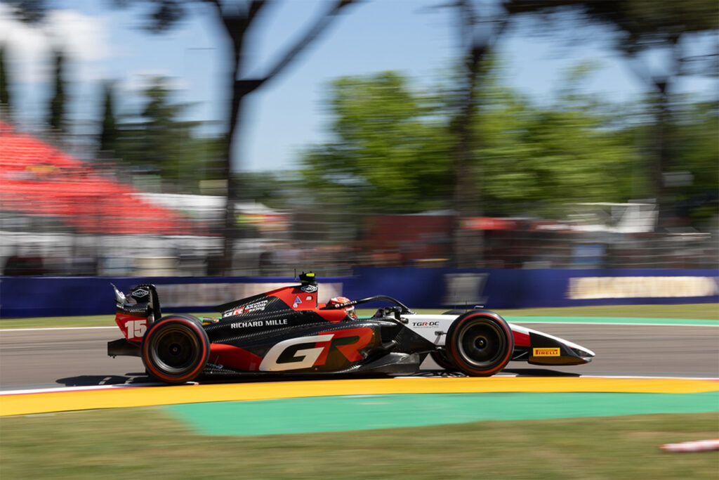 宮田莉朋、今季初入賞もセットアップの悩みは続く「だからといって僕は諦めません」/FIA F2第4戦レビュー – autosport web 宮田莉朋、今季初入賞もセットアップの悩みは続く「だからといって僕は諦めません」/FIA F2第4戦レビュー - autosport web