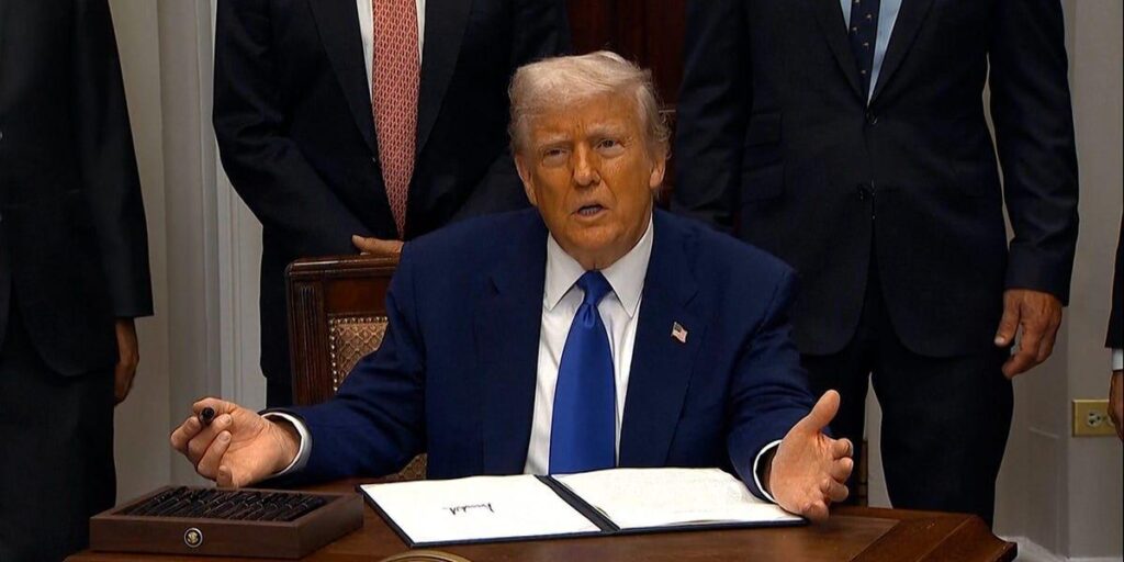 批評家は、カタールのトランプの豪華なジェットが憲法に違反していると言います