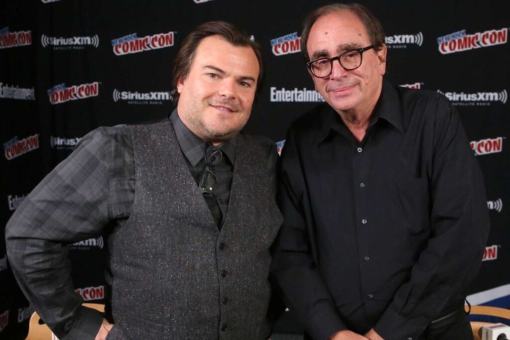 RL Stineは、Goosebumpsの映画で著者を演奏した後、Jack Blackは「連絡を取り続ける」と言います：「彼は素晴らしい男です」