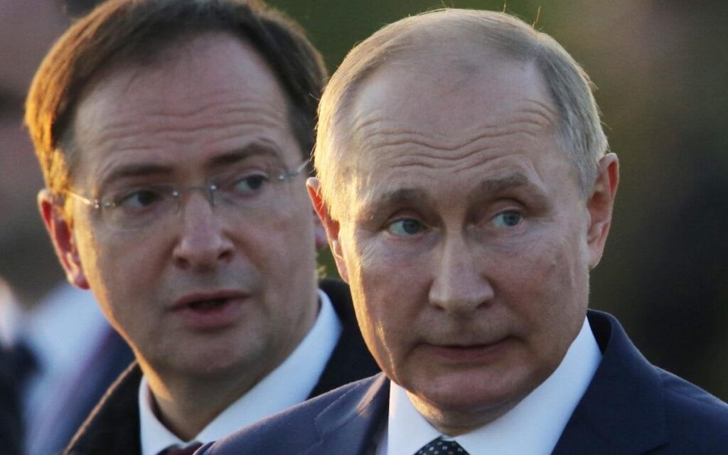 プーチンの平和会談交渉者は、ロシア人が余分な染色体を持っていると主張した