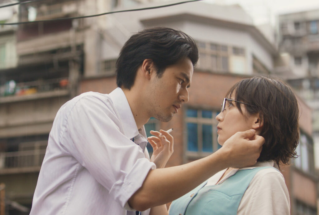 吉岡⾥帆、⽔上恒司 W主演 全編真夏の台湾ロケ敢行！ 映画『九⿓ジェネリックロマンス』新場⾯写真解禁！