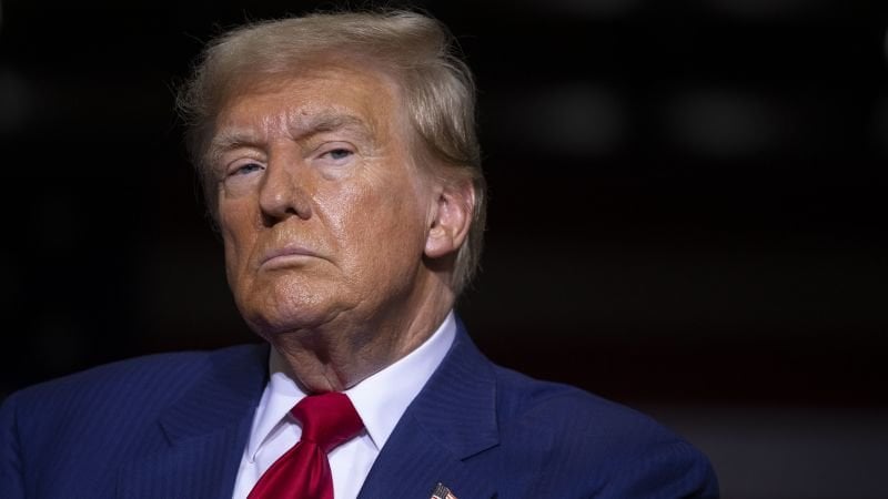 トランプは、プーチン大統領にもっと激怒するにつれて、ロシアに対する新しい制裁を考えています