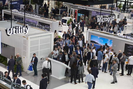 Huawei Digital Powerの革新的な全シナリオ対応グリッドフォーミングソリューション、Intersolar Europeで注目集める (2025年5月12日) Huawei Digital Powerの革新的な全シナリオ対応グリッドフォーミングソリューション、Intersolar Europeで注目集める (2025年5月12日)