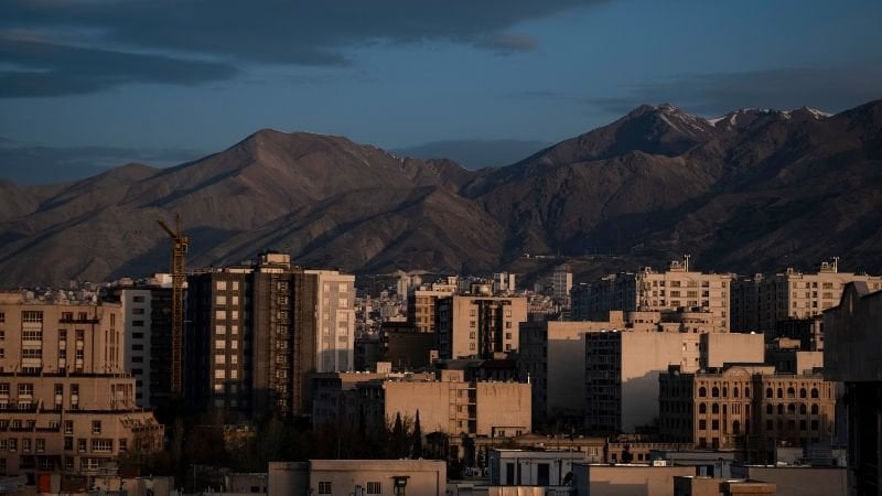 新しい情報は、イスラエルがイランの核施設でのストライキを準備していることを示唆している、と米国当局者は言う