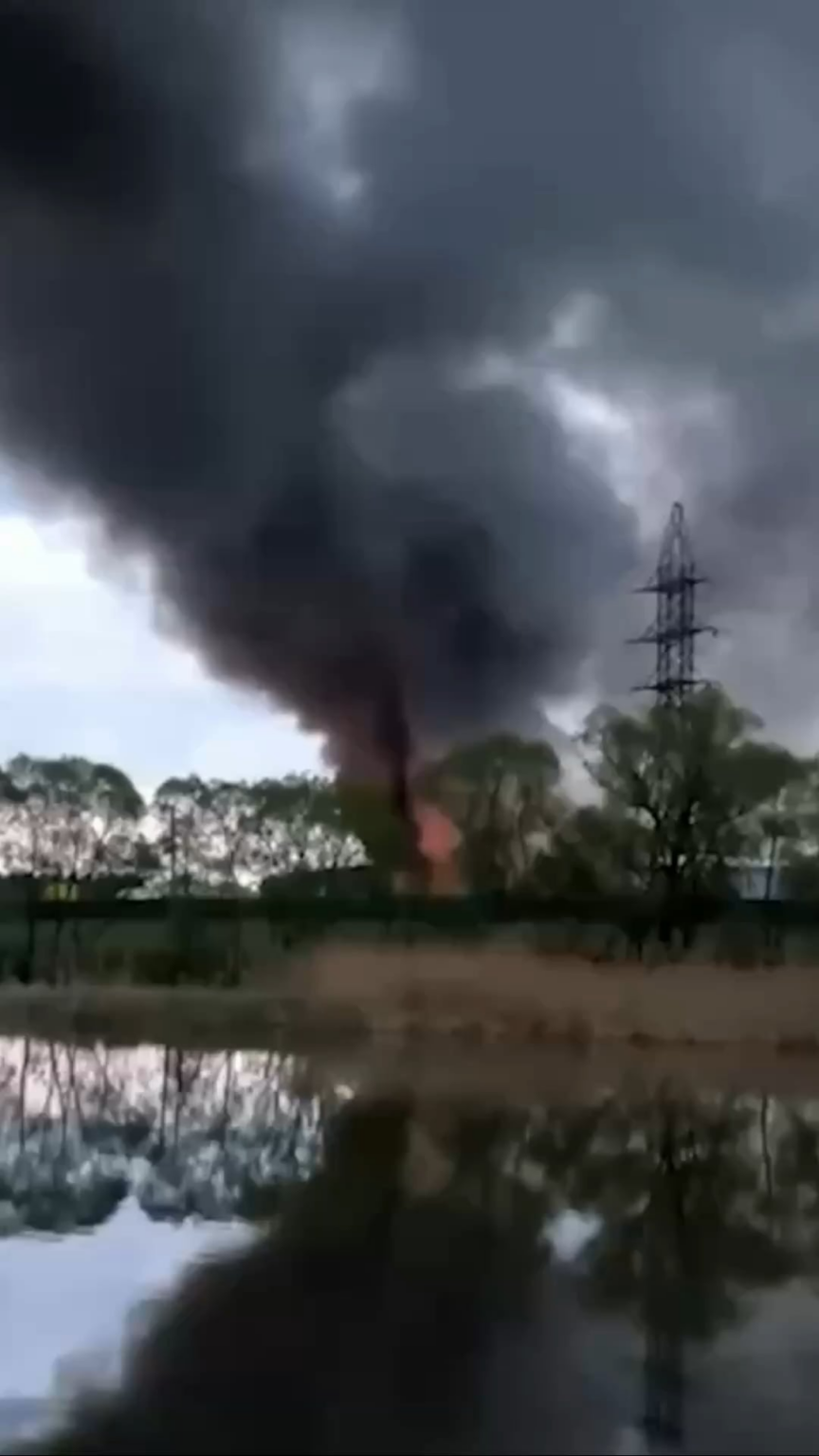 モスクワ地域で爆発と火災が発生しました：ポドルスクの工業地帯が燃えていました