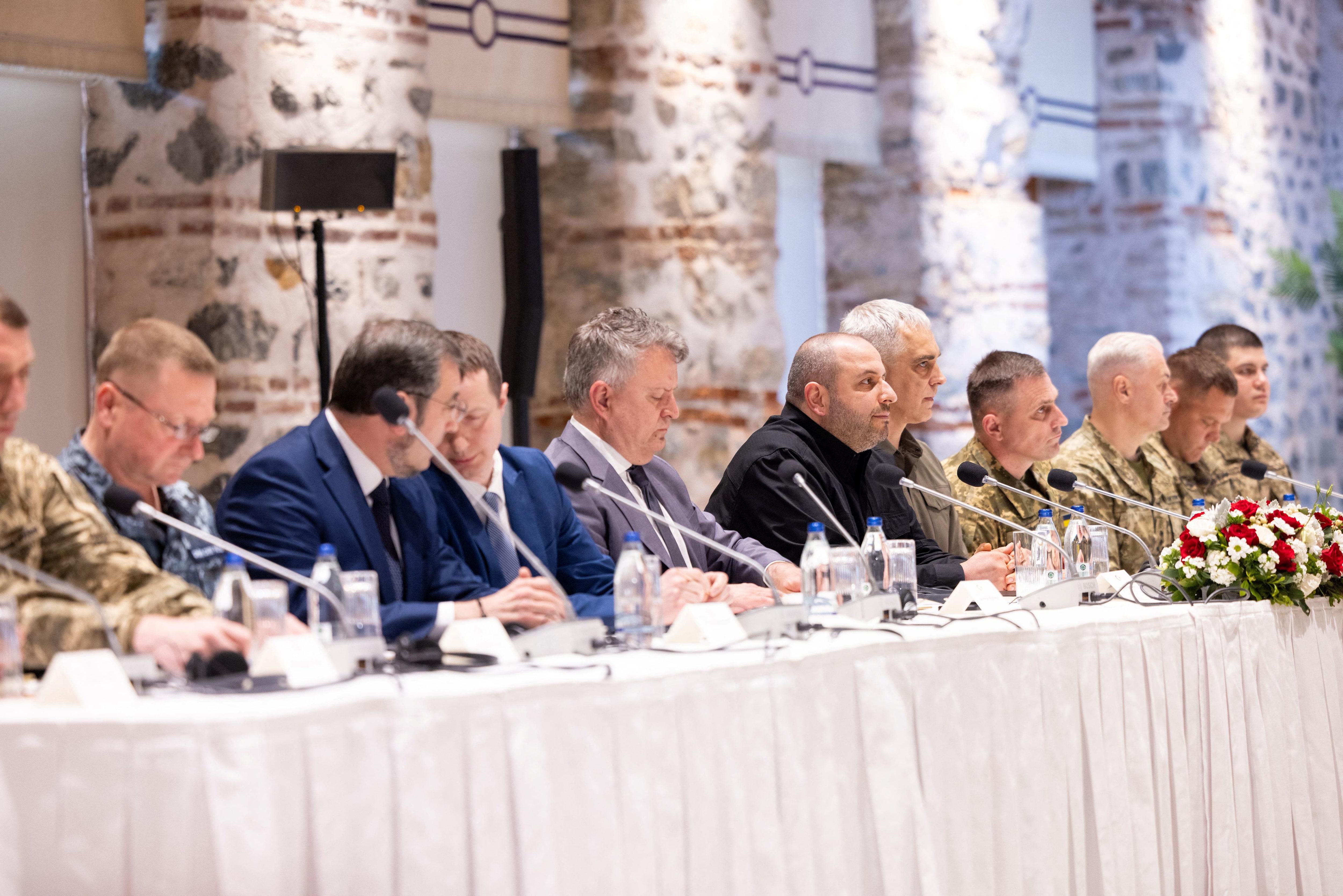 ロシア・ウクライナ、過去最大規模の捕虜交換で合意　それぞれ1000人