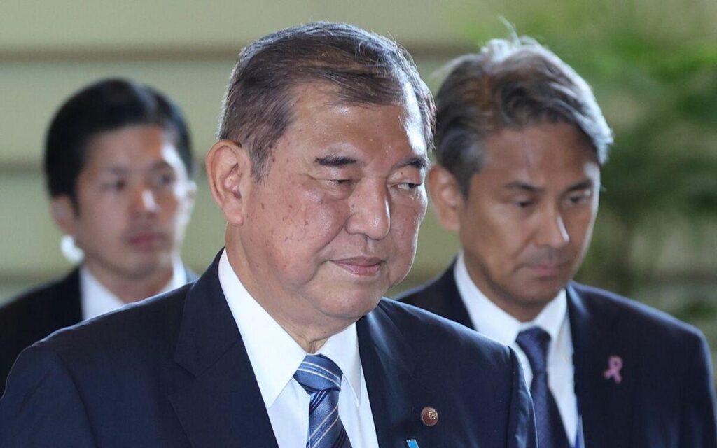 「私は闇献金をしてきました」石破首相“元側近”が週刊文春に告白する「3000万献金」《収支報告書不記載の疑い》【政治資金規正法違反】