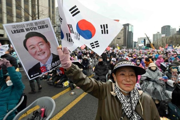 Thousands protest for South Korea Thousands protest for South Korea