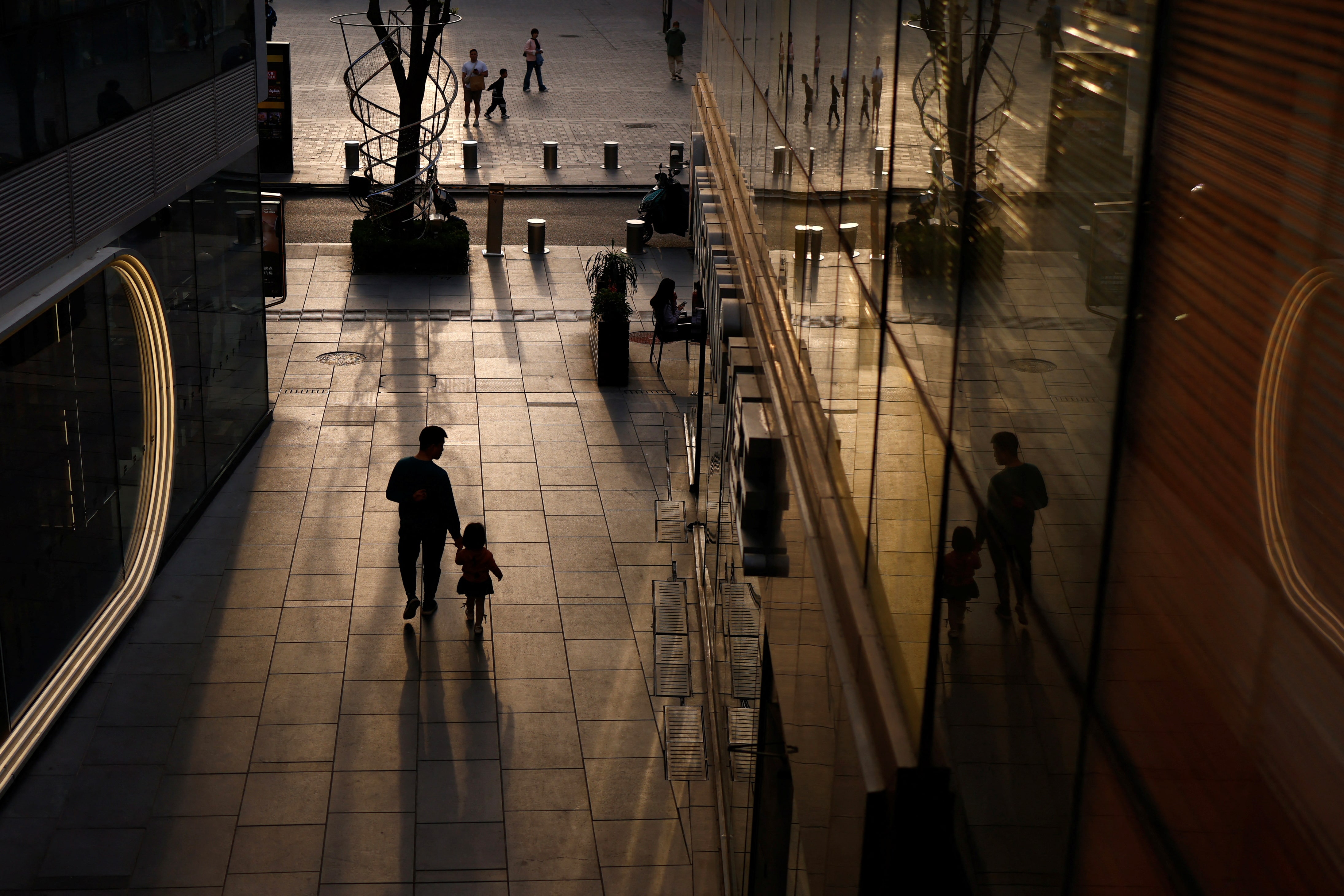 アングル：中国経済に根強い将来不安、金利下がっても積み上がる預金