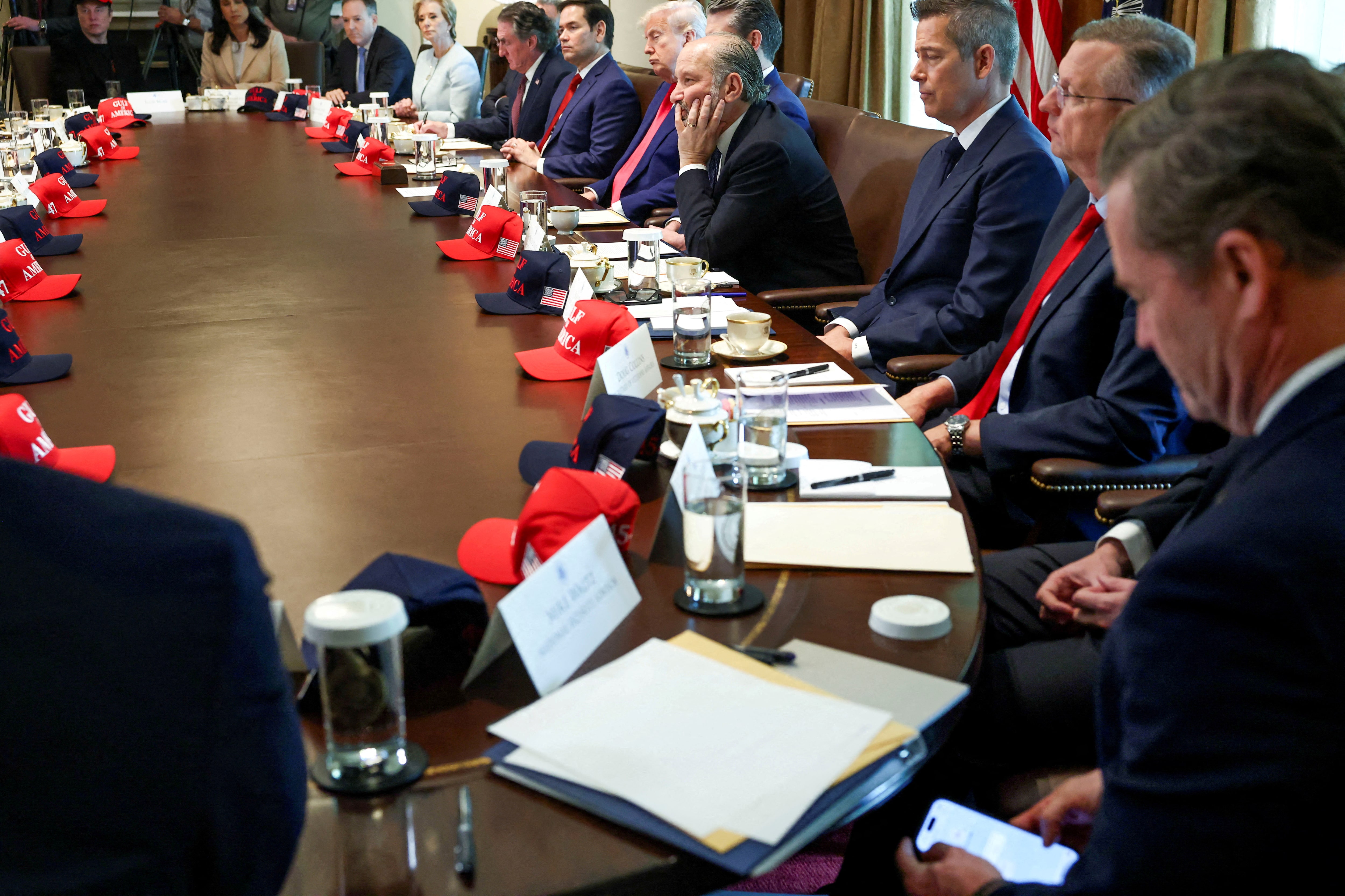 ハッカー、「テレメッセージ」の広範なデータ傍受か　ウォルツ氏使用で注目