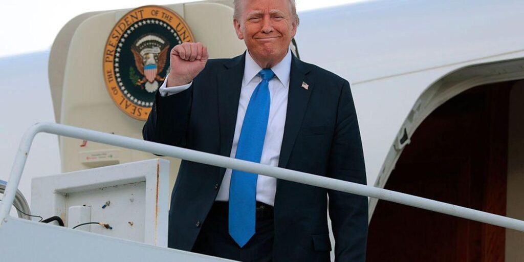 批評家はトランプの計画をカタールからのルクス飛行機を「コミカルに腐敗した」と受け入れるという計画を非難します - 「これは壮観に腐敗しており、トランプにとっても息をのむような貪欲とde落のレベルです。」