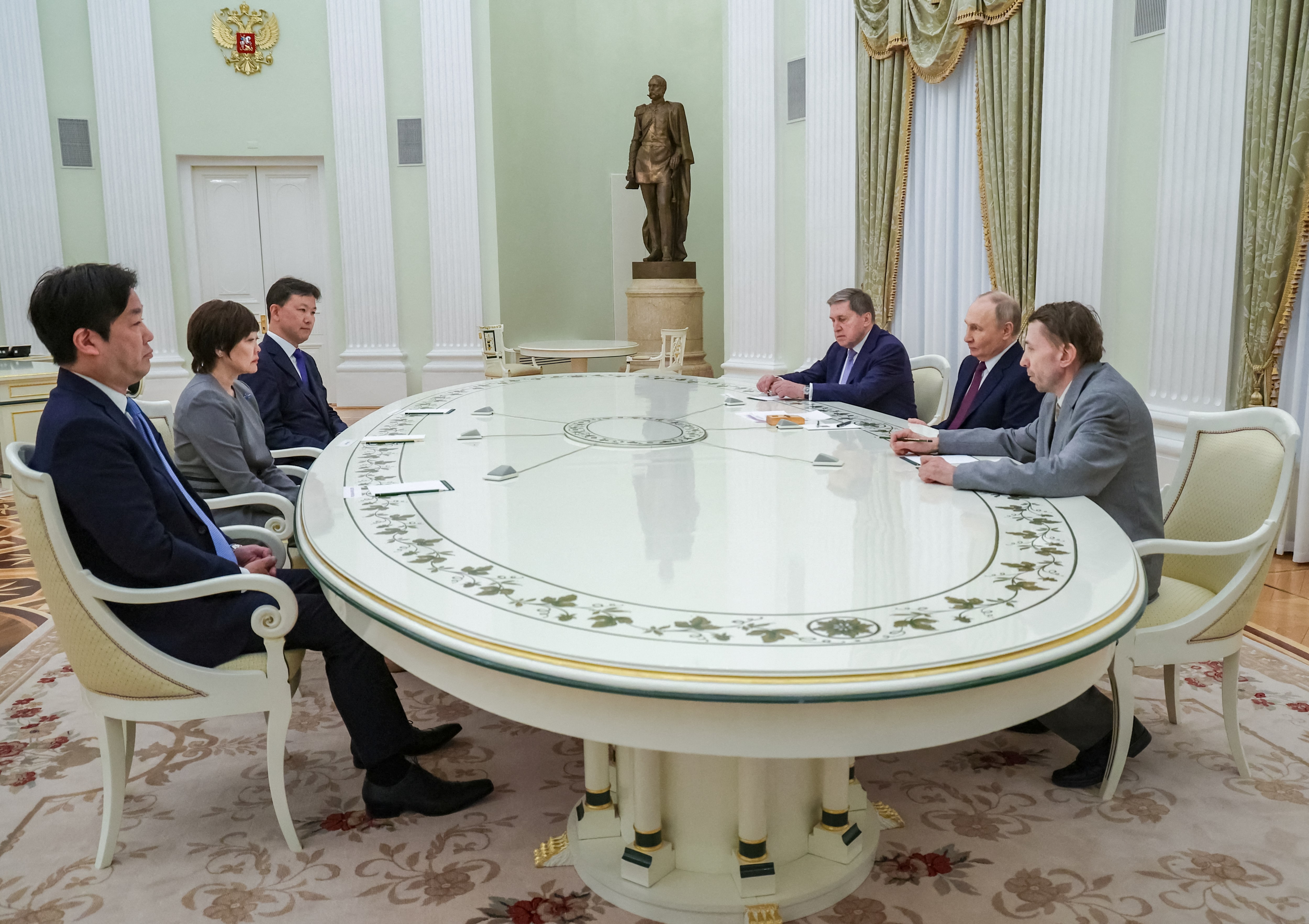 安倍昭恵さんとプーチン氏の面会、「政府としてやり取りせず」と官房長官