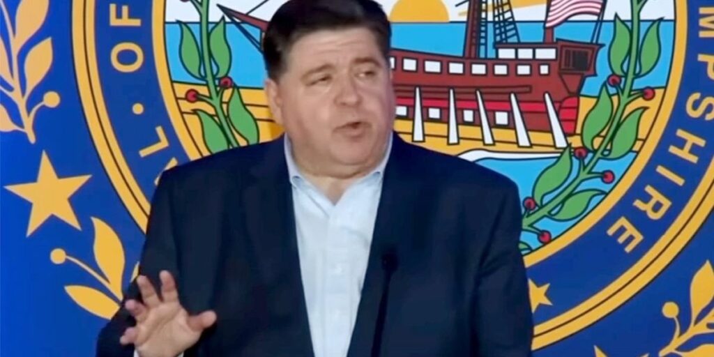 イリノイ州知事は、燃えるようなスピーチで「民主党員を無視する」ことによるトランス・キッズを損失のせいにしないでください。民主党のJBプリッツカーは、ドナルドトランプの権威主義をきっかけに党に任命しました。