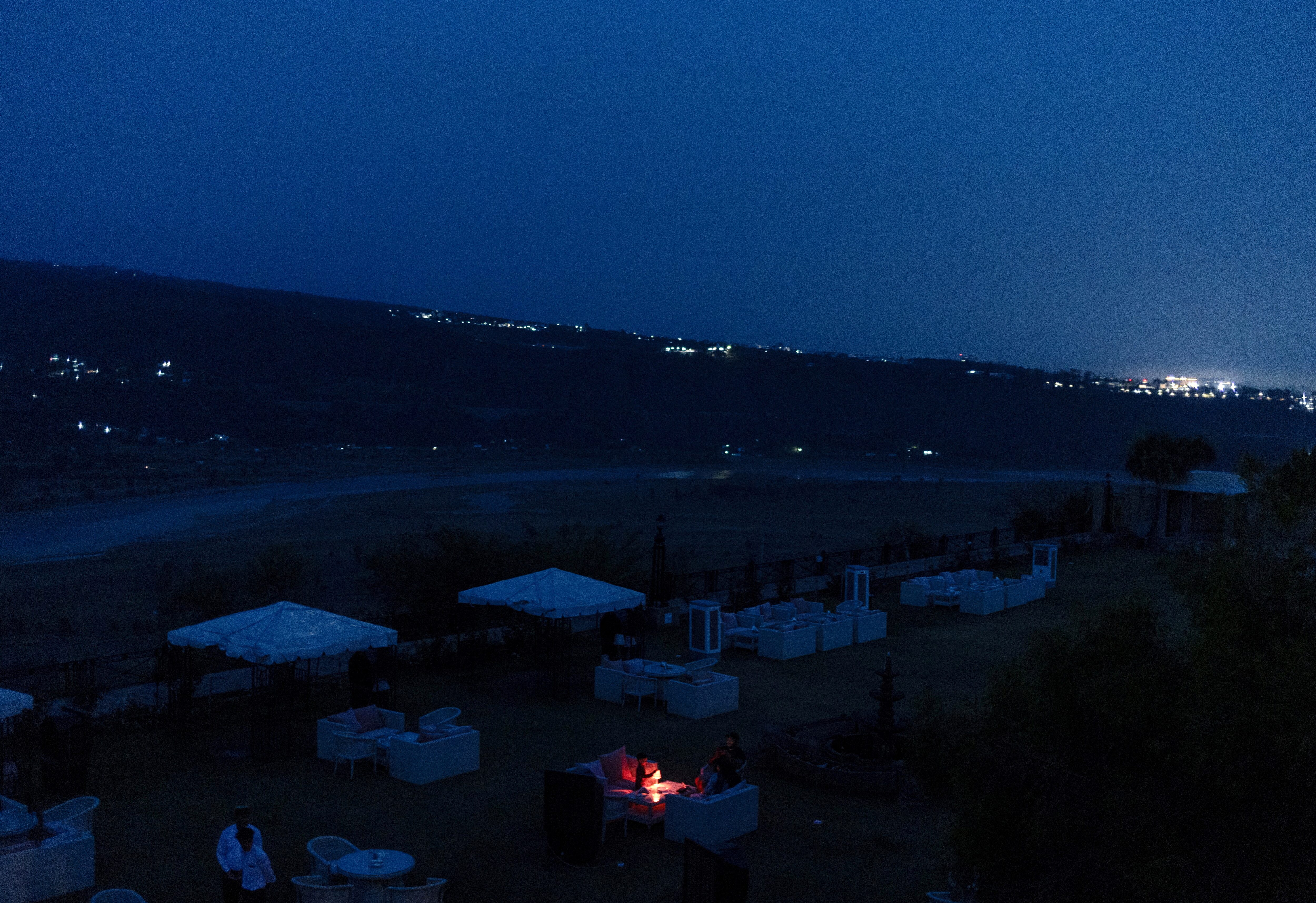 インド、パキスタンによる国境全域での攻撃発表　パキスタンは否定