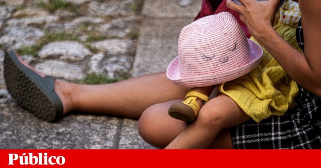出生：住宅と低賃金は、出生への外国人の貢献を遅くすると脅しています
