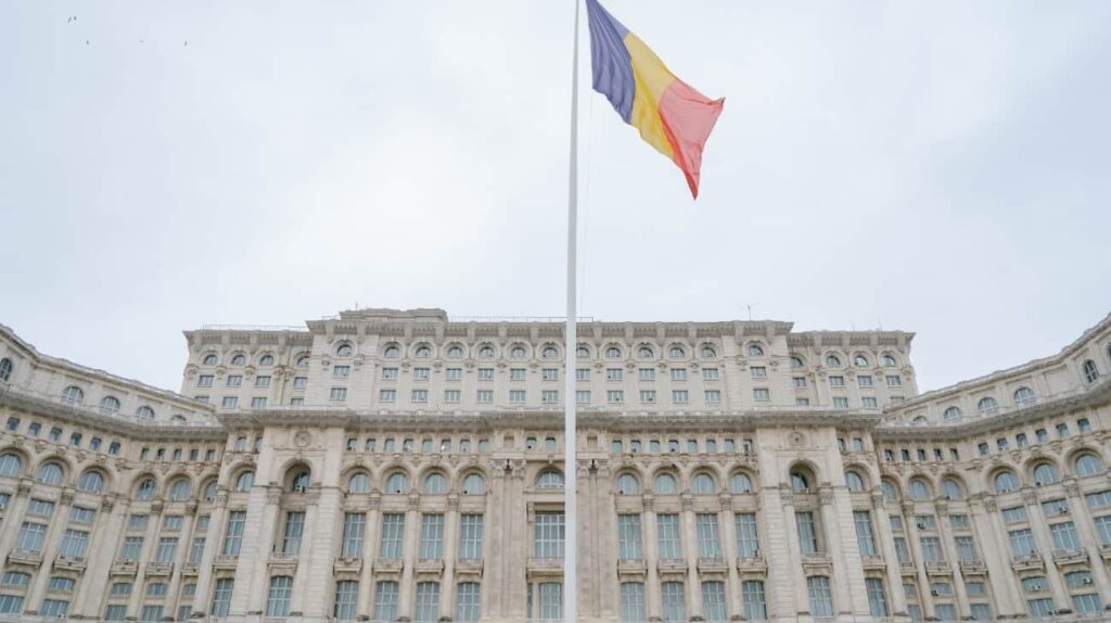 ルーマニアの大統領に署名法は、軍隊の空域で軍隊がロシアのドローンを撃ち落とすことを許可する法律