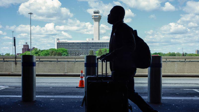 アメリカでは飛行中の虐殺 - システムはぼやけており、航空機が多すぎる、インフラストラクチャが古すぎ、スタッフが少なすぎます。ポーランドではどうですか？