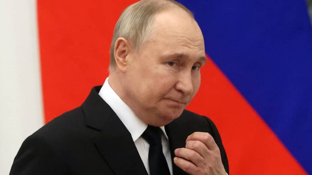 プーチンのヘリコプターは、クルスク訪問中にウクライナのドローン攻撃に巻き込まれたと言われています - ロシアの司令官
