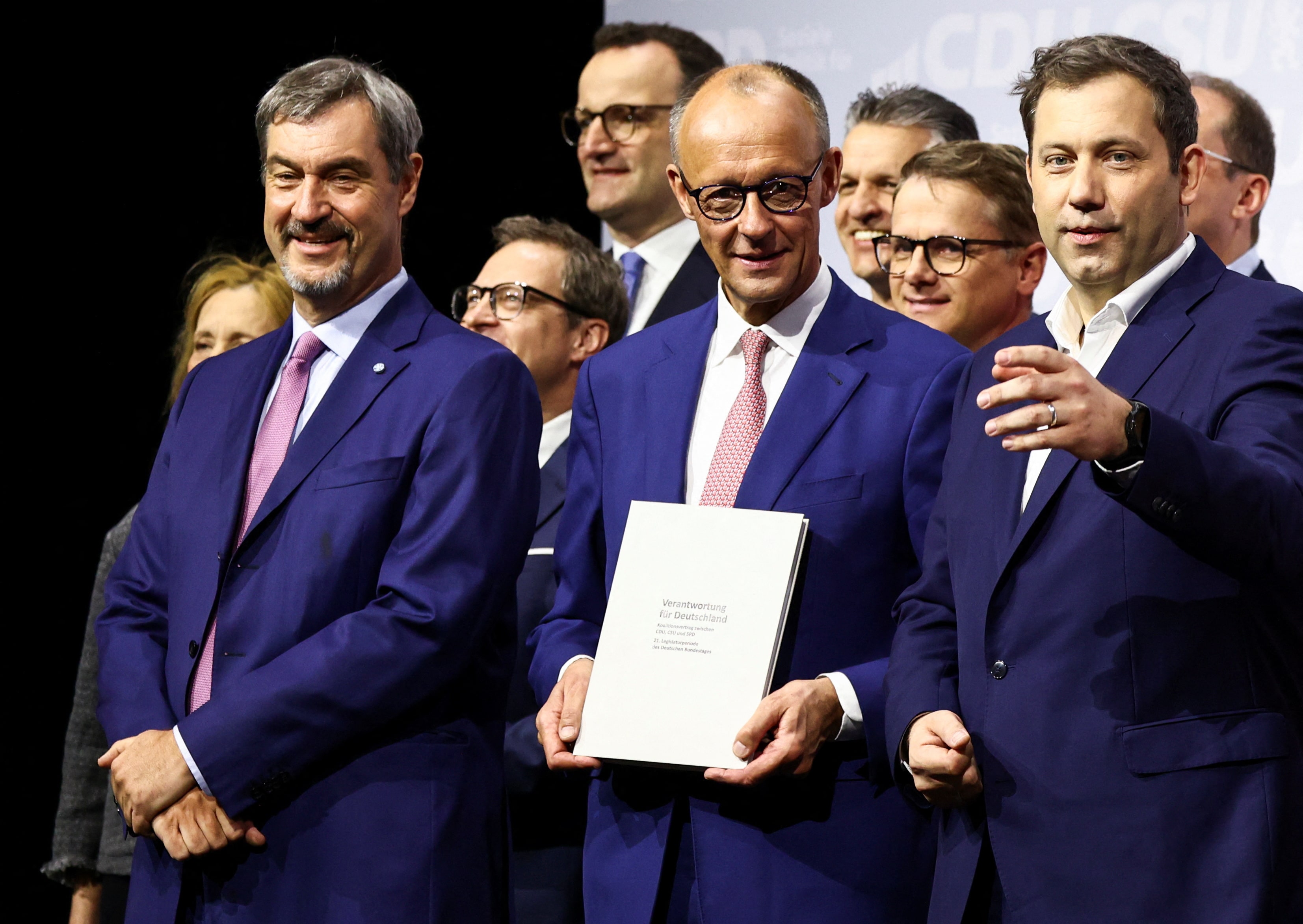 ドイツ保守連合・社民が連立協定に署名、メルツ氏6日に首相選出へ