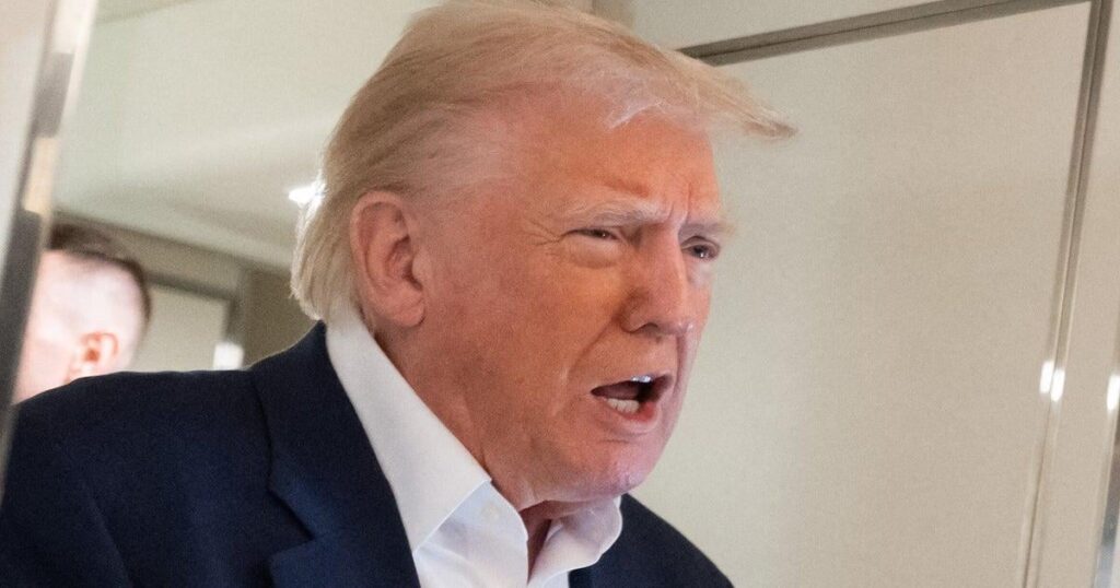 ドナルド・トランプはウォール・ストリート・ジャーナルのレポーターで飛び出します：「あなたは私を聞いていますか？私が言ったことは？」