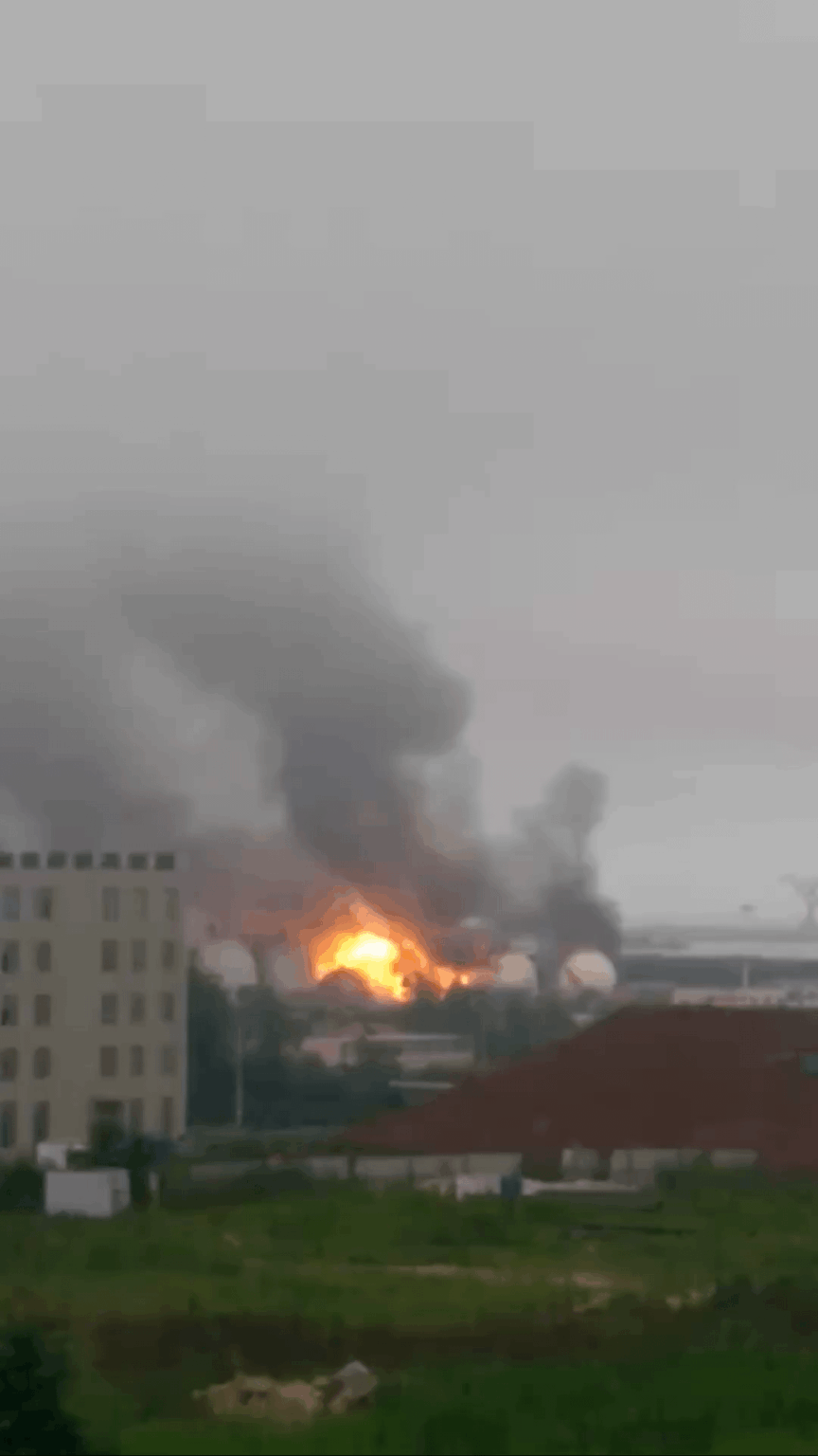本当の爆発を見せてやらあっ