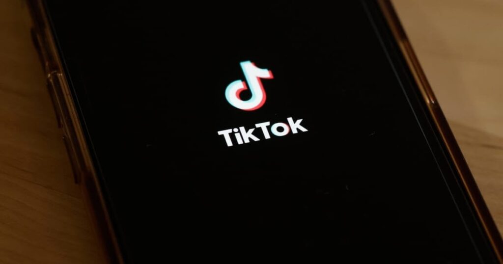 Tiktokは、ユーザーのデータを中国に違法に送信した後、5億3,000万ユーロの罰金でヒットしました