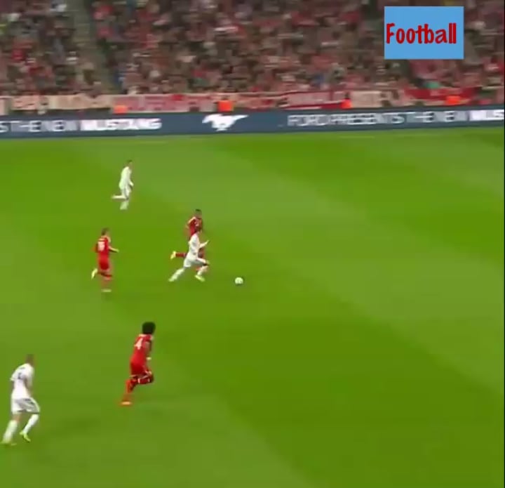 この日、ちょうど11年前：⚽️16 '：Sergio Ramos⚽️20'：Sergio Ramos 😲