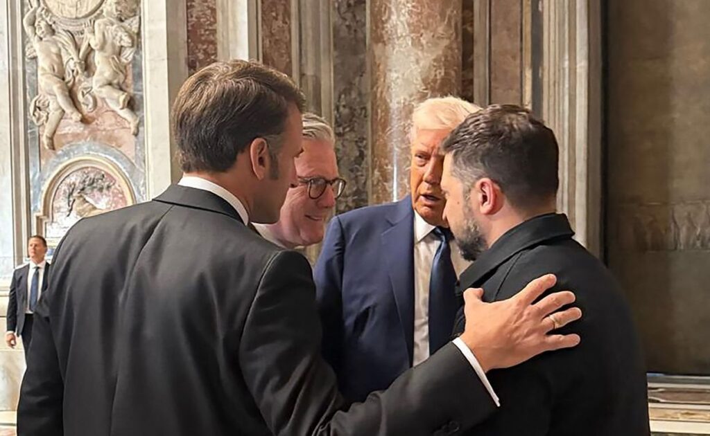 トランプは、英国の後にプーチンのトーンをシフトすると伝えられています、フランスは外交圧力を適用します