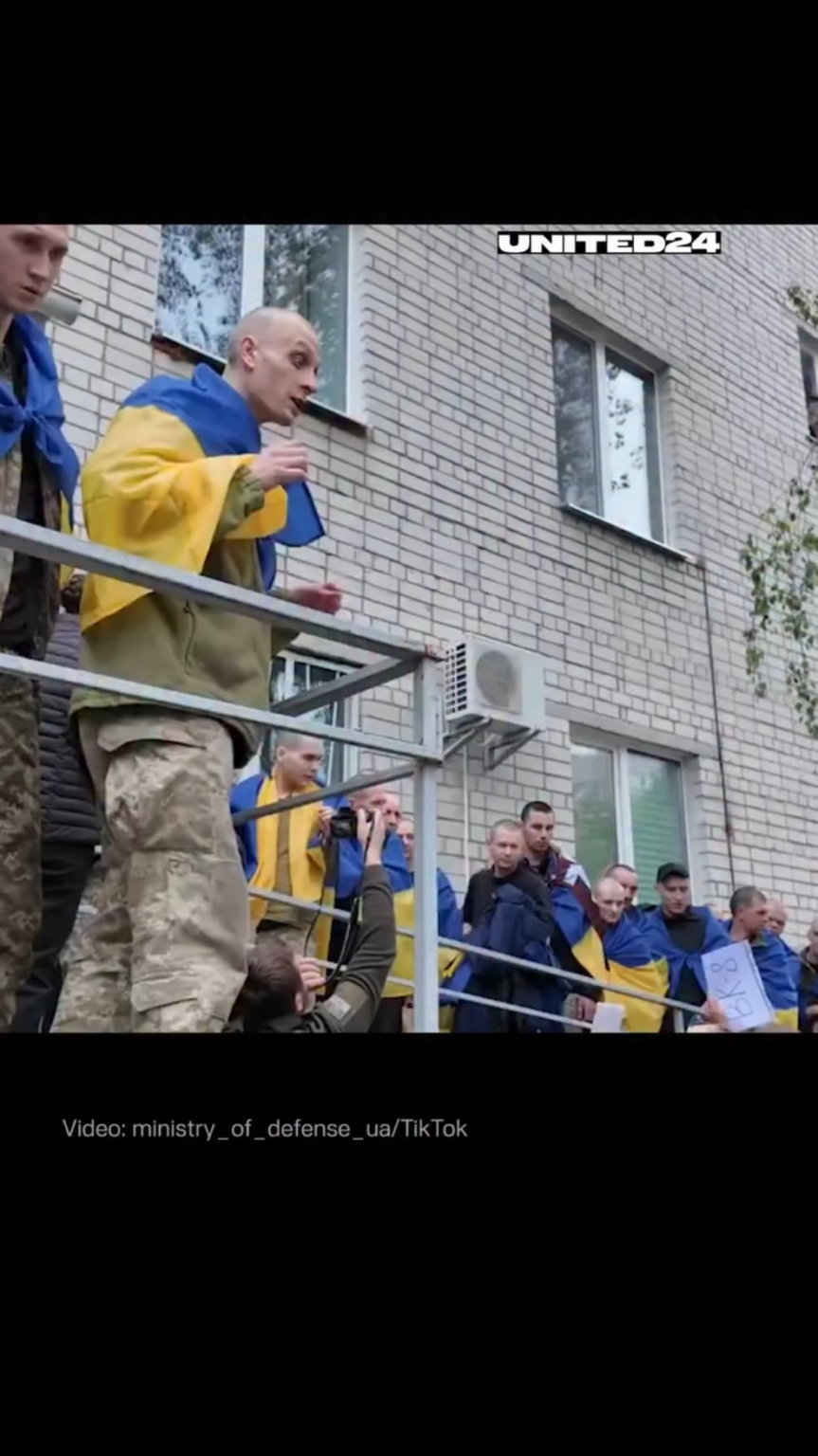 母親は、ロシアの捕虜から釈放されたばかりのウクライナの兵士から息子の運命について学びました