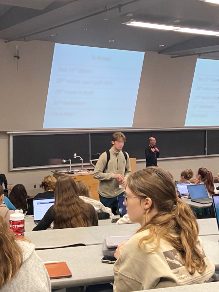 組織の戦略やリーダーシップについて学びました